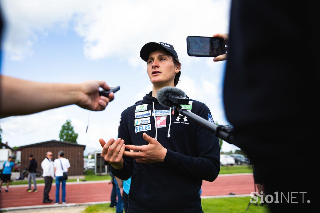 Slovenski skakalci trening Kranj