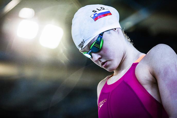 Katja Fain | Katja Fain je na svetovnem pokalu v Atenah prvi dan osvojila nehvaležno deveto mesto na 200 m delfin. | Foto Peter Podobnik/Sportida