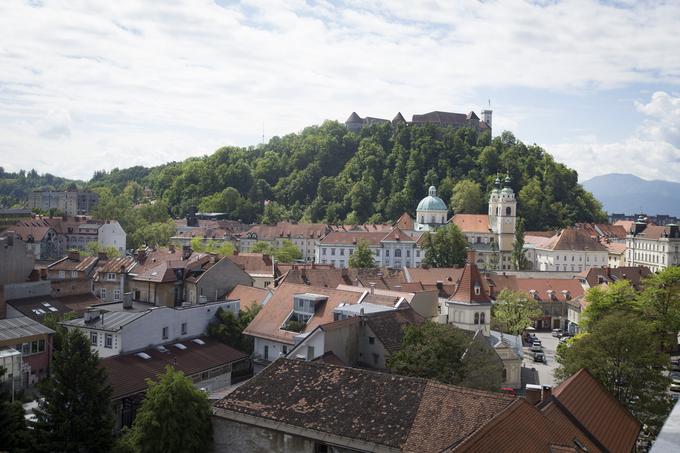 Slovenija in Češka sta najbolj uspešni tranzicijski državi. Slovenija je pred Češko po realnem BDP na prebivalca, Češka pa je pred nami pri BDP na prebivalca po kupni moči. Po podatkih Eurostata je imela lani Češka 94 odstotkov povprečja BDP EU glede na kupno moč, Slovenija pa 89 odstotkov. | Foto: Bojan Puhek