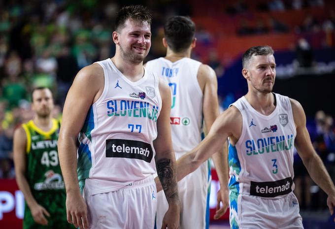 Naveza Luka Dončić-Goran Dragić. | Foto: Vid Ponikvar