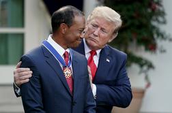 Trump odlikoval Tigerja Woodsa s predsedniško medaljo svobode