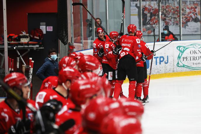 HDD Sij Acroni Jesenice - HK SŽ Olimpija | Jeseničani so se znesli nad Gardeno. | Foto Peter Podobnik/Sportida