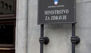 Ministrstvo za zdravje: Skupnost socialnih zavodov soodgovorna za nastalo situacijo #video