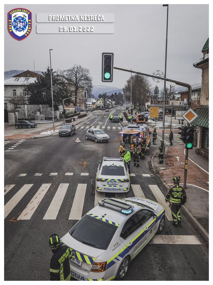 prometna nesreča Vrhnika | Foto: Gasilska enota Stara Vrhnika