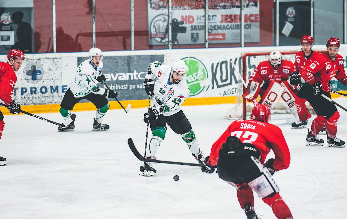 HDD SIj Acroni Jesenice - HK SŽ Olimpija | Hokejisti Olimpije so odločitev o državnem prvaku prestavili na ponedeljek. | Foto Grega Valančič/Sportida