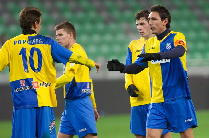 V preteklosti je branil tudi barve Celja, ki bo danes na veliki preizkušnji v Velenju. Pred desetletjem sta bila njegova soigralca tudi Denis Popović (danes Krila Sovjetov) in Roman Bezjak (danes Olimpija). | Foto: Vid Ponikvar