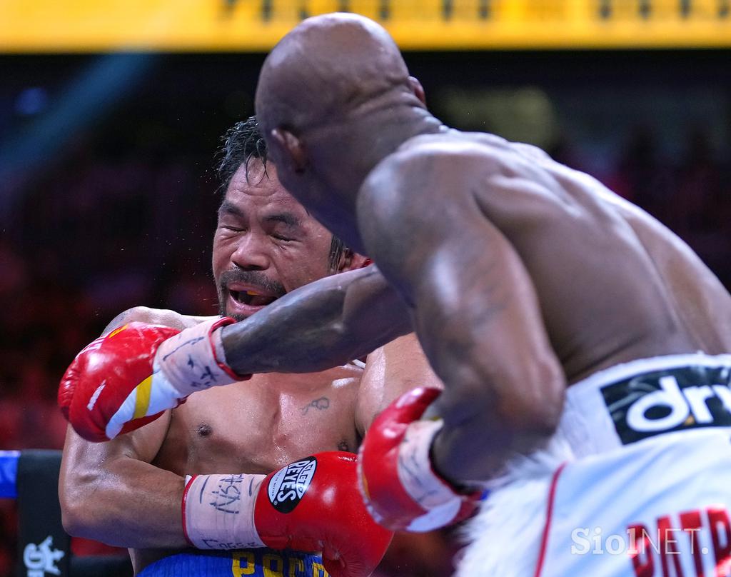 Yordenis Ugas, Manny Pacquiao