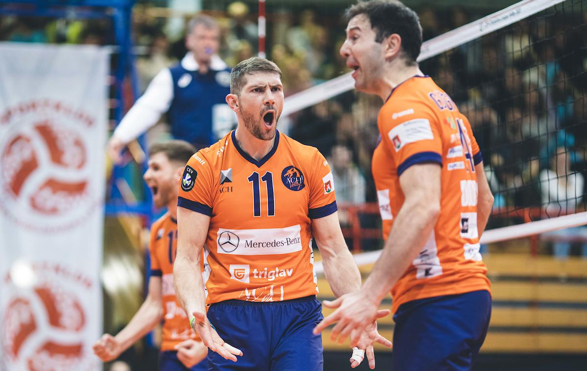 Finale lige MEVZA: ACH Volley - Calcit Volley | Odbojkarji ACH Volley so gladko s 3:0 zmagali prvo tekmo finala. | Foto Sportida