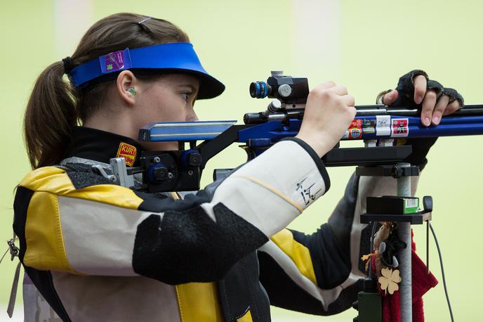 Živa Dvoršak strelstvo | Živa Dvoršak je s Klavdijo Jerovšek in Urško Kuharič osvojila sedmo mesto. | Foto Sportida