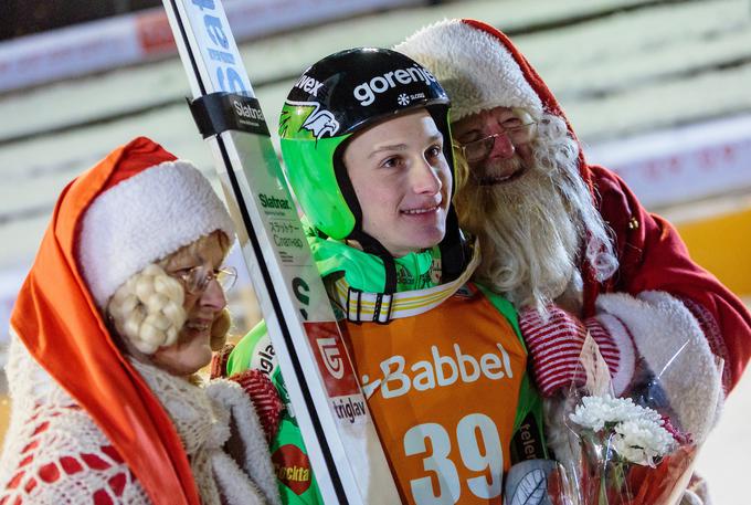 Domen Prevc je dosegel svojo prvo zmago v svetovnem pokalu in 60. za Slovenijo. | Foto: Sportida