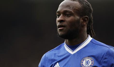 Victor Moses pri Chelseaju do 2021