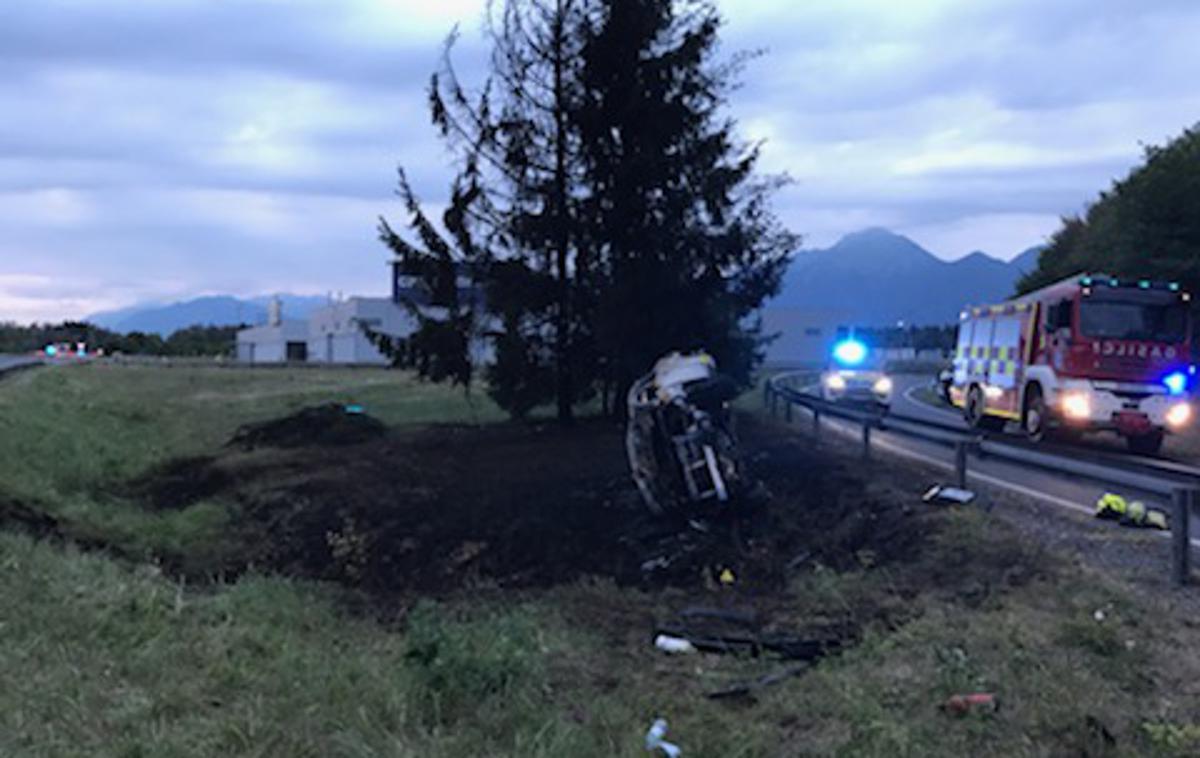 nesreča | Na avtocestnem izvozu Kranj vzhod se je včeraj zgodila smrtna prometna nesreča. | Foto Policija