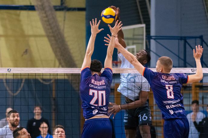 Lazaro Brunet, Calcit Volley | Kamničani so novo sezono srednjeevropske lige odprli z zanesljivo zmago nad Amstettnom. V četrtek so v Kamniku s 3:0 premagali še Ribolo Kaštelo.  | Foto Calcit Volley