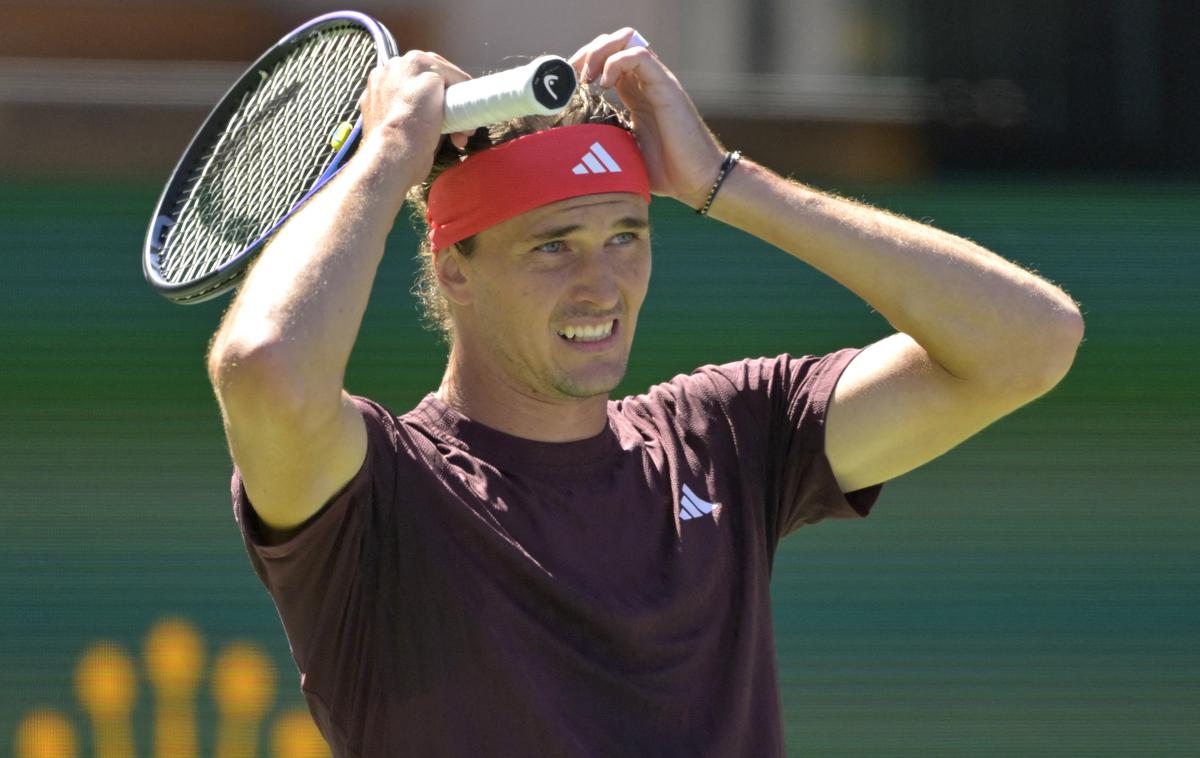 Alexander Zverev | Alexander Zverev je izpadel že v svojem prvem nastopu. | Foto Reuters