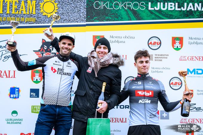 Tekmuje tudi v ciklokrosu. Na uvodni dirki slovenskega pokala v Ajdovščini je zmagal, na božičnem ciklokrosu v Ljubljani pa zaostal samo za Pogačarjem in Luko Mezgecem. | Foto: Alen Milavec