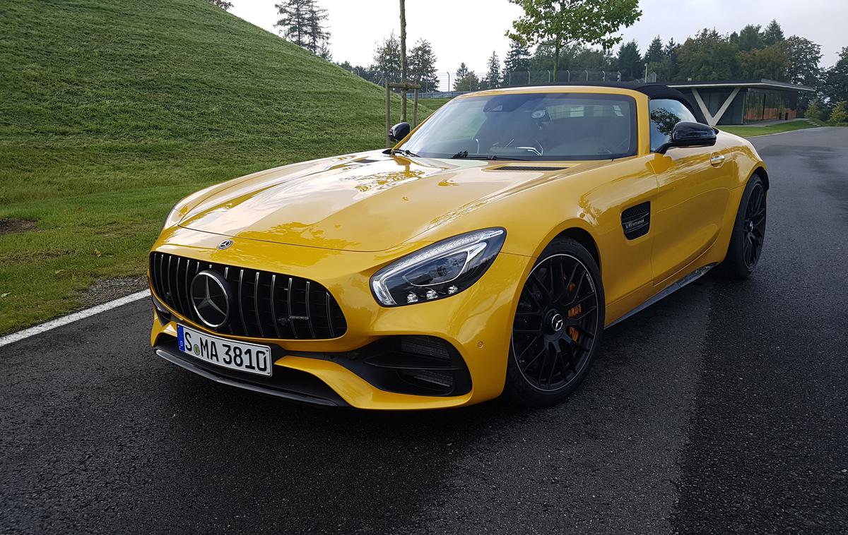 Mercedes AMG GT | Mercedes je z AMG GT pridobil veliko simpatij, a očitno kupci ne bodo dočakali njegovega neposrednega naslednika. | Foto Gregor Pavšič