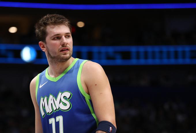 Luko Dončića nenehno primerjajo z zvezdniki lige NBA. Med njimi tudi z Oscarjem Robertsonom. | Foto: Getty Images