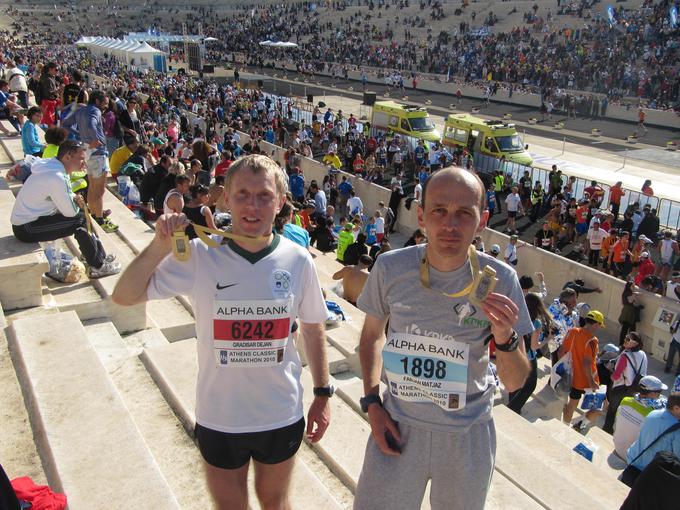 Fabjan je prvi maraton pretekel na originalni maratonski trasi v Atenah, in to ob 2500-letnici maratona. | Foto: Osebni arhiv