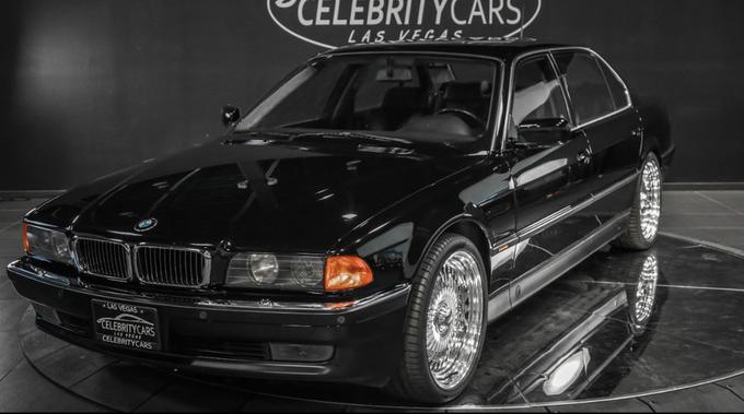 Avtomobil so obnovili, odstranili strelne luknje in popravili poškodbe notranjosti. | Foto: Celebrity cars Las Vegas