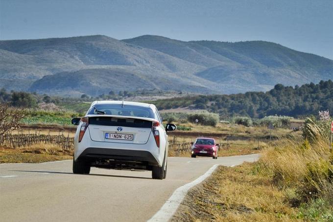 Inženirji so zmanjšali izgube zaradi trenja, v motorju in prenosu pogona, izboljšali so termični nadzor, mazanje, gibanje izpušnih plinov, namestili novo programsko opremo nadzora hibridnega pogona, povečali učinkovitost elektromotorja in zmanjšali maso vseh postavk. | Foto: 