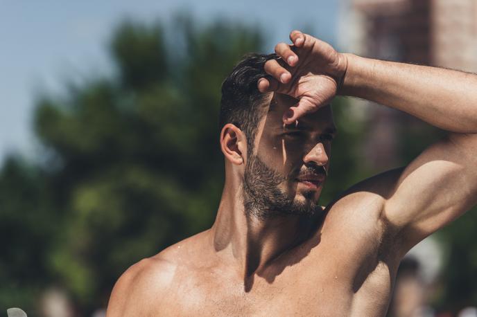 moški vadba | Raziskovalci ljubljanske medicinske fakultete, UKC Ljubljana, biomedicinskega centra Celica in Zavoda za transfuzijsko medicino so razvili napredno celično zdravilo za zdravljenje raka. | Foto Getty Images