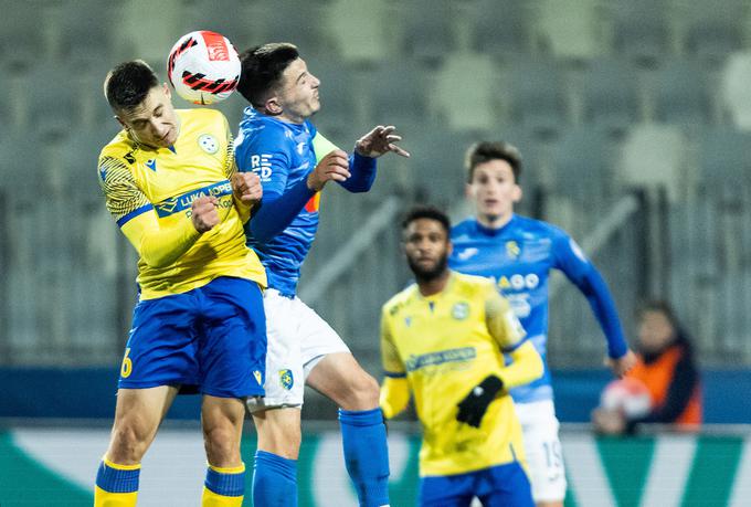 Koper se bo v sredo v finalu pokala Slovenije pomeril z Bravom. Mladi ljubljanski klub se bo prvič v zgodovini potegoval za pokalno lovoriko. | Foto: Vid Ponikvar