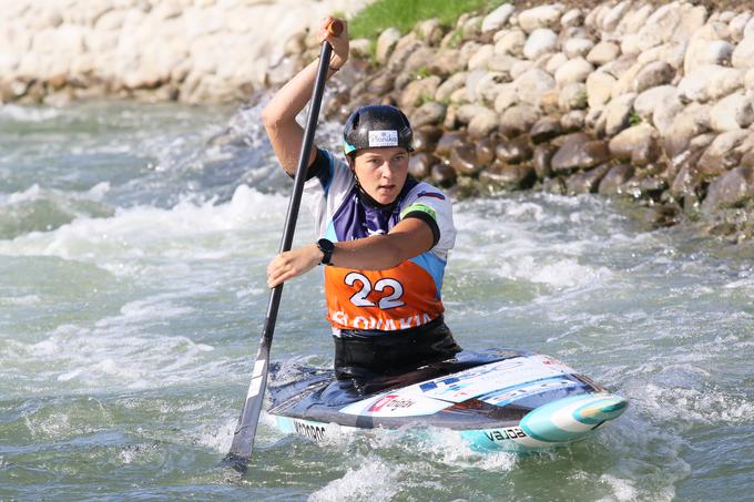 V ženski konkurenci se je med slovenskimi kanuisti v polfinale uspelo uvrstiti samo Alji Kozorog. | Foto: Nina Jelenc