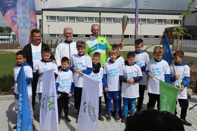 Slovenska olimpijska bakla, Lendava, Jani Klemenčič, Franjo Bobinac | Slovenska olimpijska bakla je v Lendavi začela svojo pot.  | Foto Vida Toš/STA