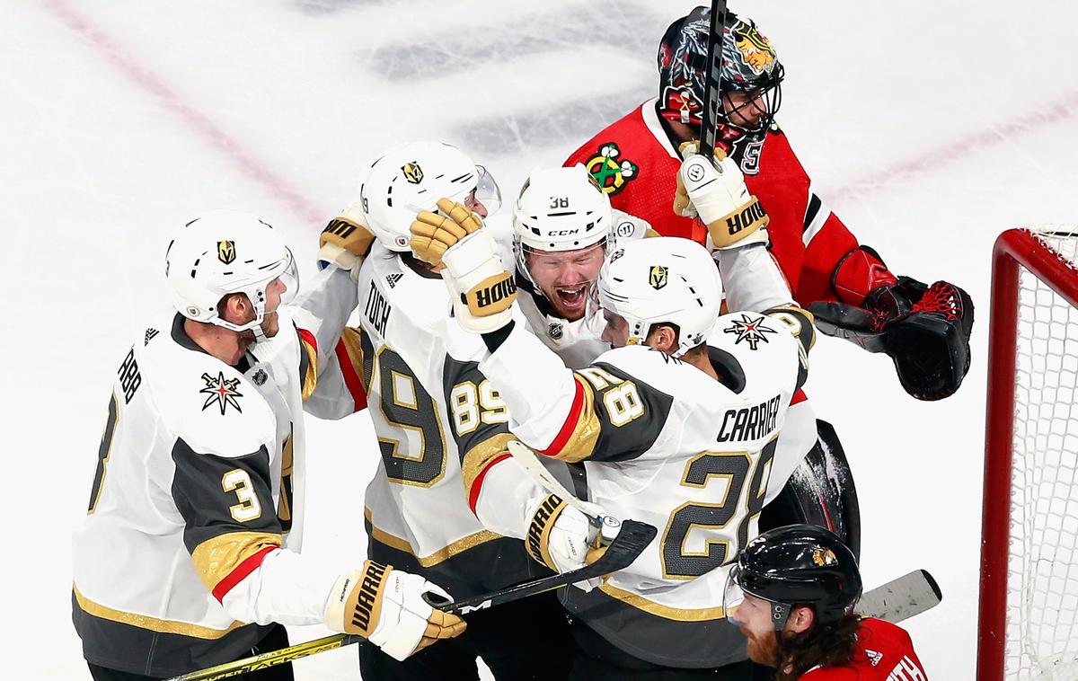 Vegas Golden Knights | Hokejisti Vegasa so le še zmago oddaljeni od napredovanja v drugi krog končnice. | Foto Getty Images