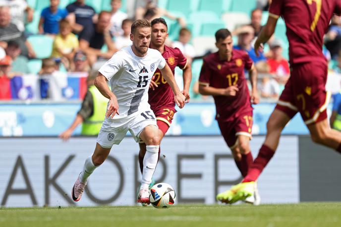 slovenska nogometna reprezentanca Slovenija : Bolgarija Tomi Horvat | Tomi Horvat se je razveselil rojstva prvorojenke. | Foto www.alesfevzer.com