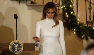 Melania Trump osupnila v tesno oprijeti beli obleki #foto