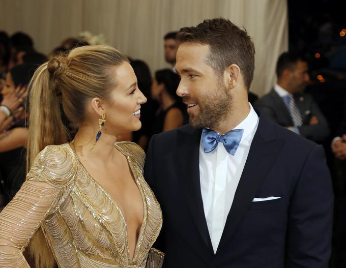 Blake Lively z možem Ryanom Reynoldsom, znanim ameriškim igralcem.  | Foto: Reuters