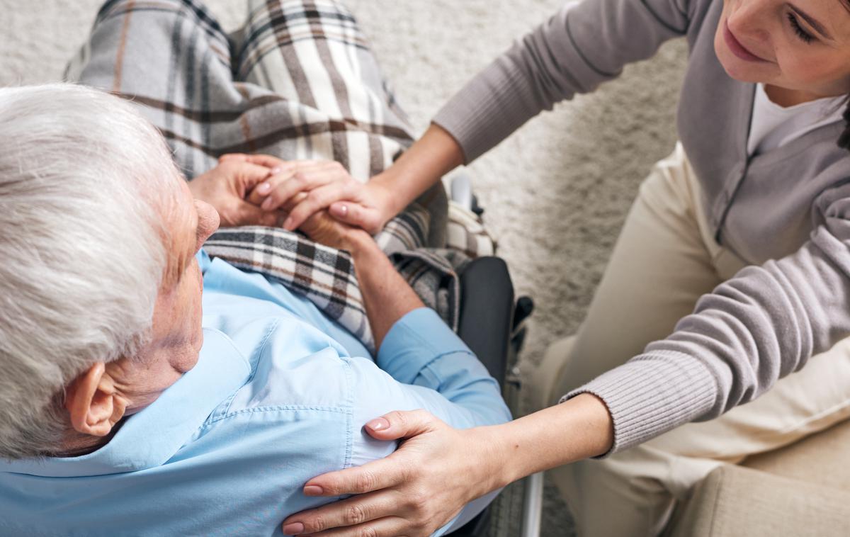 starostniki | V težkih življenjskih obdobjih se boste morda morali vi ali vaša ljubljena oseba zanesti na različno medicinsko opremo, da boste lažje okrevali in se vrnili v normalno življenje oziroma da bo nega bolnika lažja.  | Foto Getty Images