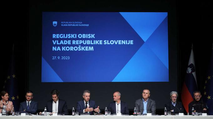 Regijski obisk vlade na Koroškem. Srečanje vlade z župani, predstavniki gospodarstva in drugimi nosilci razvoja v regiji, ki so jih prizadele poplave in plazovi. | Foto: Matic Prevc/STA