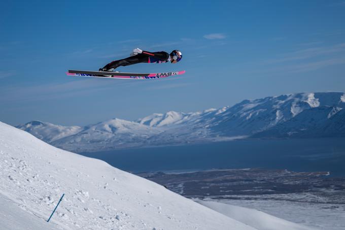 Fjord pri Akureyriju za še osupljivejšo kuliso ob poletih do 291 metrov | Foto: Red Bull Content Pool