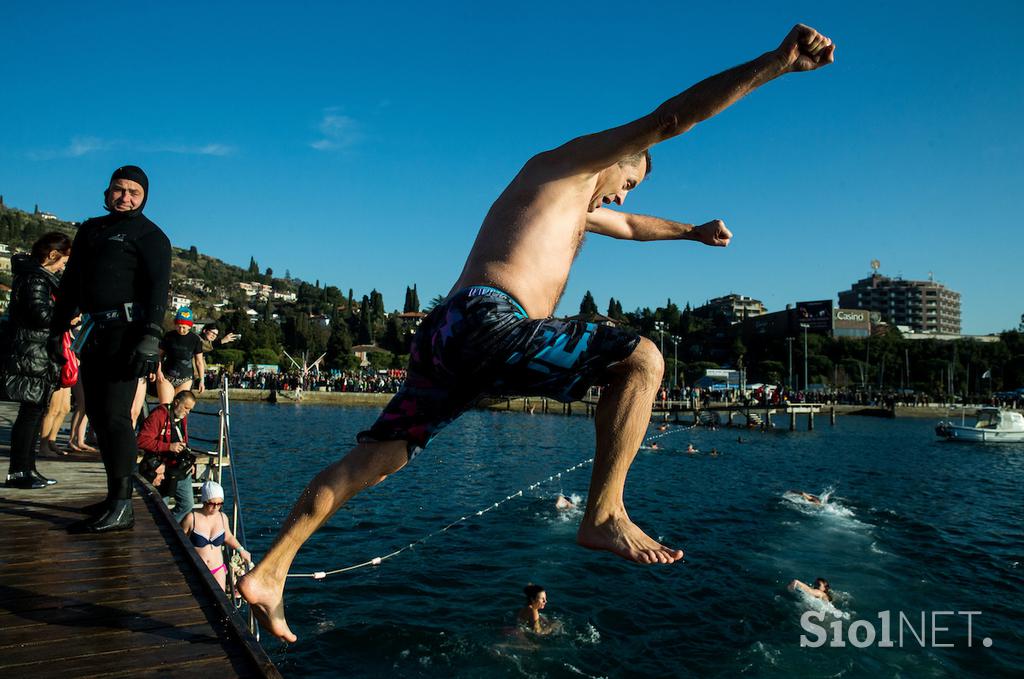 Novoletni skok v morje Portorož