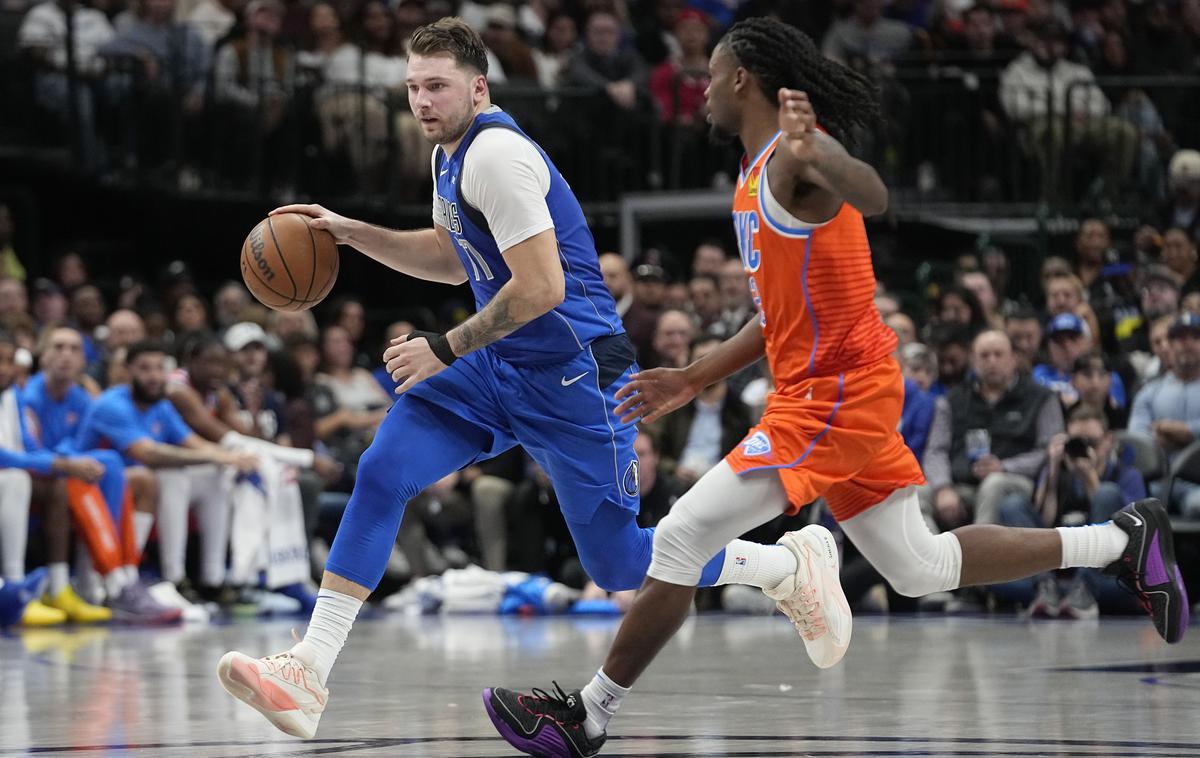 Dallas Mavericks , Luka Dončić | Luka Dončić se je dan po rojstvu prvorojenke Gabriele vrnil na parket, dosegel 36 točk, 15 skokov in 18 asistenc, a se na koncu ni mogel veseliti zmage. | Foto Guliverimage