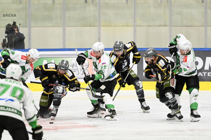 HK Olimpija | Olimpija je na gostovanju pri Pustertalu zmagala s 4:2 in Južnim Tirolcem zadala prvi poraz. | Foto Foppa Iwan - HC Pustertal