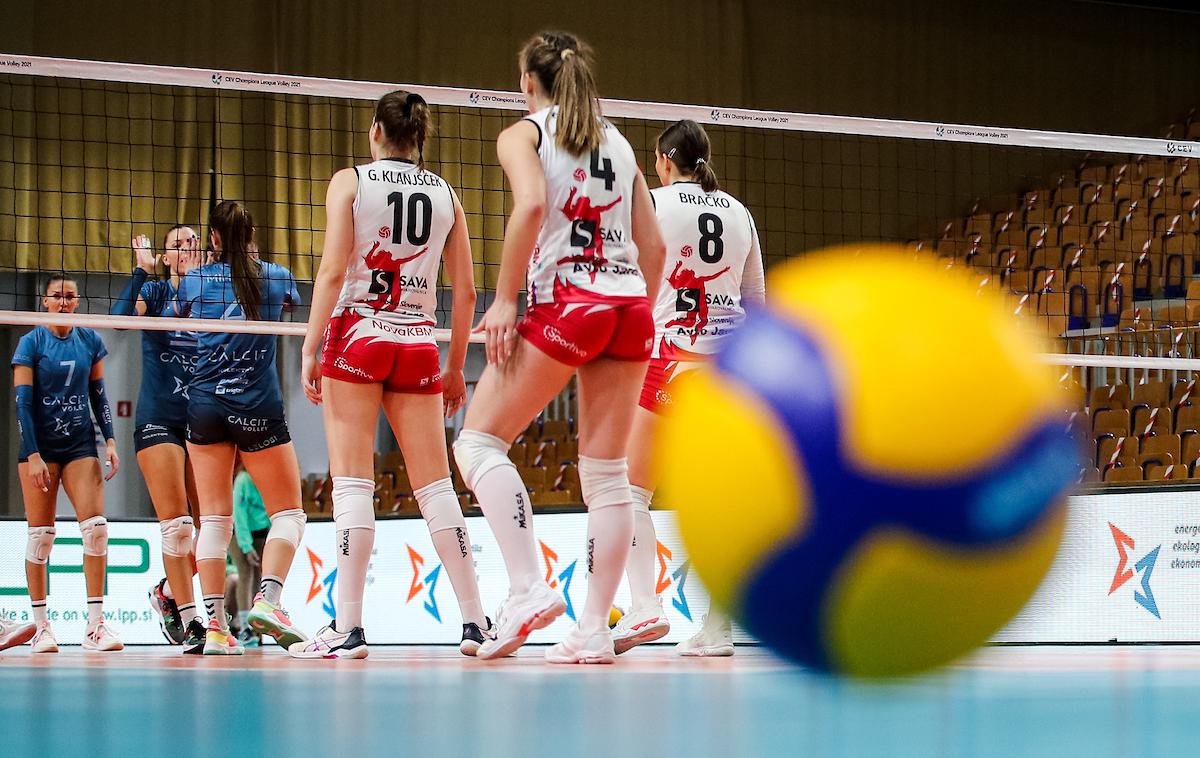 Nova KBM Maribor : Calcit Volley finale pokal Slovenije | Mariborčanke do zmage, a ne še di zaključnega turnirja. | Foto Matic Klanšek Velej/Sportida