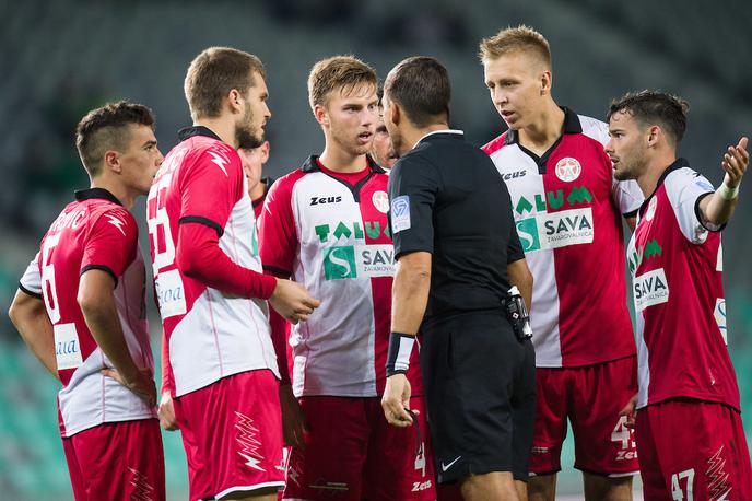 Aluminij Olimpija | Nogometaši Aluminija bodo v spomladanski del vstopili v nedeljo z gostovanjem v Kranju. Dvoboj si boste v neposrednem prenosu lahko ogledali na Planet 2. | Foto Morgan Kristan / Sportida