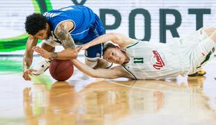 Olimpija izgubila z Rogaško, ki ji je nasula stotico, Zlatorog po drami za las preskočil Krko