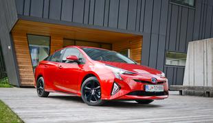 Test: toyota prius – japonec, ki se s podobo in tehniko posmehuje evropskim dizlom