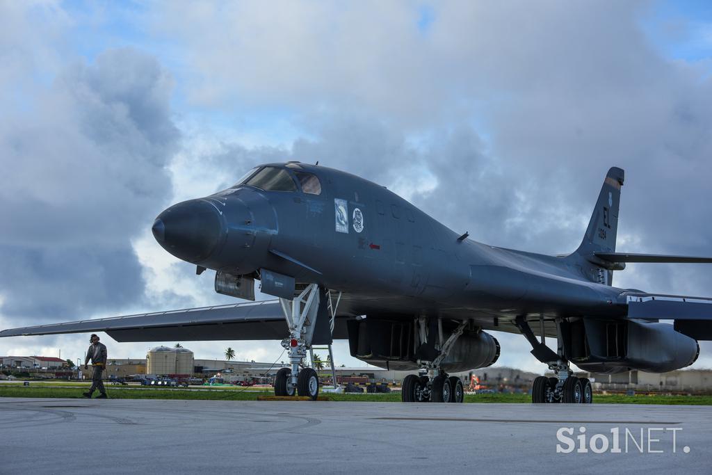 bombnik B-1B, bombnik