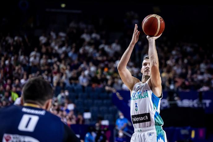 Slovenija Bosna in Hercegovina Goran Dragić | Slovenija je na tretji tekmi EuroBasketa 2022 doživela prvi poraz. | Foto Vid Ponikvar/Sportida