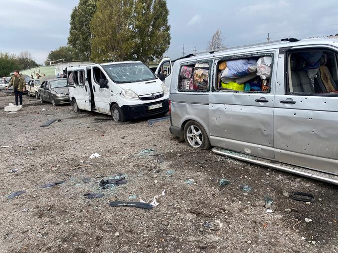 Proruski predstavniki v regiji so obtožbe ukrajinskih oblasti že zavrnili. "Režim v Kijevu poskuša prikazati to, kar se je zgodilo, kot obstreljevanje ruske vojske, in se zateka k ogabni provokaciji," je dejal vodja proruskih oblasti, ki jih je nastavila ruska stran, v Zaporožju Vladimir Rogov in ukrajinske sile obtožil terorizma. | Foto: Reuters