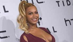 Beyonce piše film o ženski z ogromno zadnjico