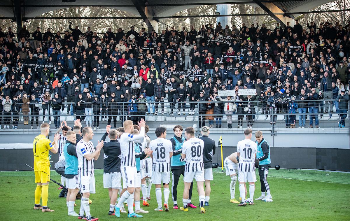 NK Mura : NK Maribor 1. SNL | Mura je dočakala prvo letošnjo zmago proti Mariboru, ki je v nedeljo izkusil prvi letošnji poraz. | Foto Blaž Weindorfer/Sportida