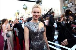 Naomi Watts z Michaelom Keatonom v komediji Birdman