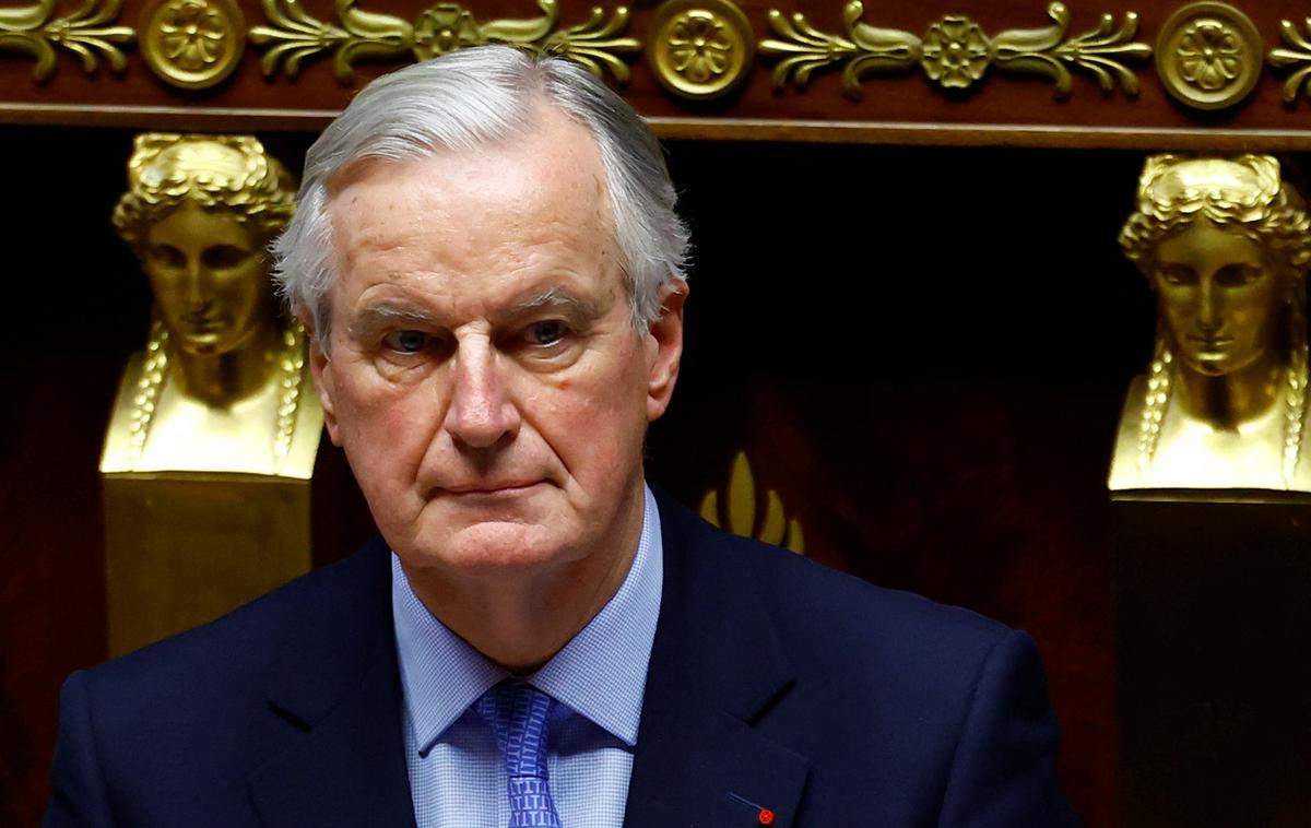 Michel Barnier | Franciji se znova obeta politični kaos, ki državo pretresa že od julijske odločitve predsednika Macrona, da razpiše predčasne volitve, na katerih nobena od strank ni osvojila absolutne večine.  | Foto Reuters