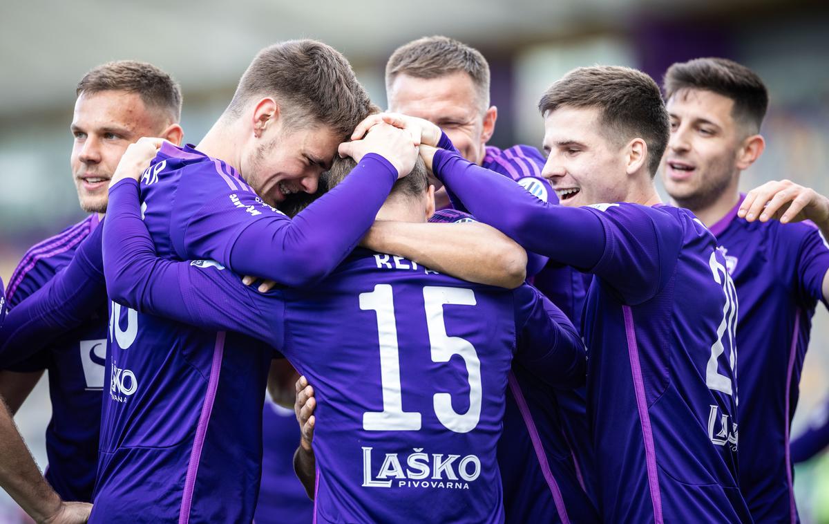 NK Maribor : NK Rogaška | Mariborčani so s 3:0 premagali Rogaško. | Foto Jure Banfi/alesfevzer.com